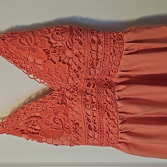 Sundress - Picture 2 of 4